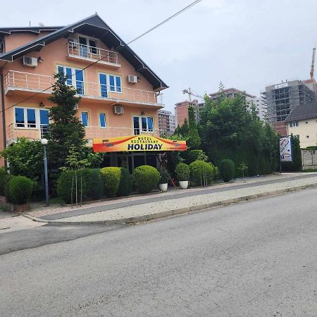 Holiday Ferizaj Eksteriør bilde