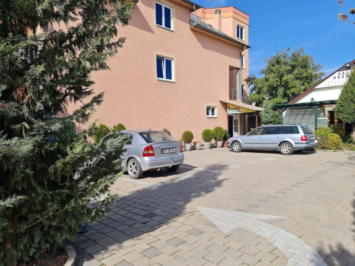 Holiday Ferizaj Eksteriør bilde