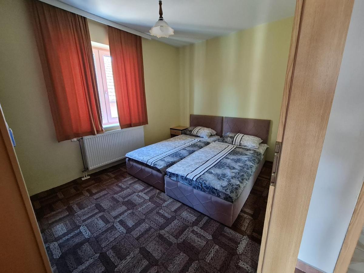 Holiday Ferizaj Eksteriør bilde
