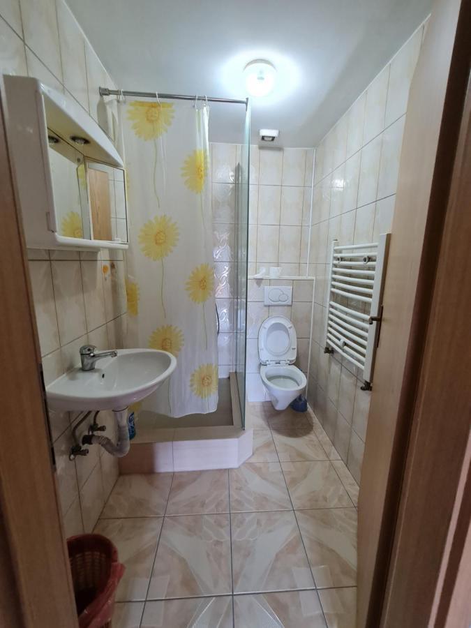 Holiday Ferizaj Eksteriør bilde
