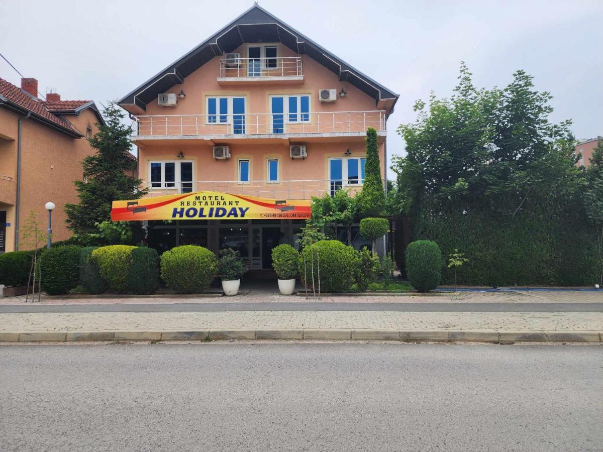 Holiday Ferizaj Eksteriør bilde