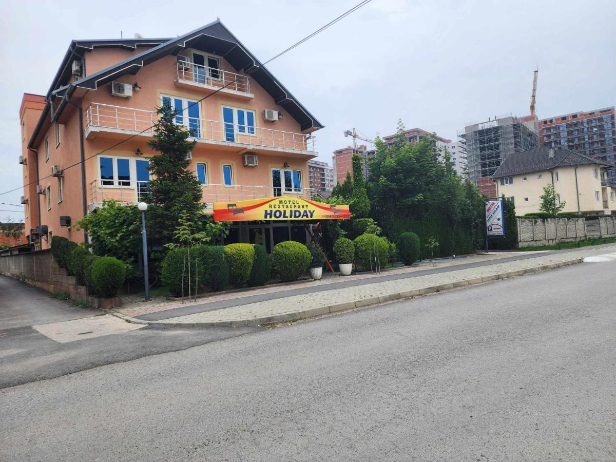 Holiday Ferizaj Eksteriør bilde